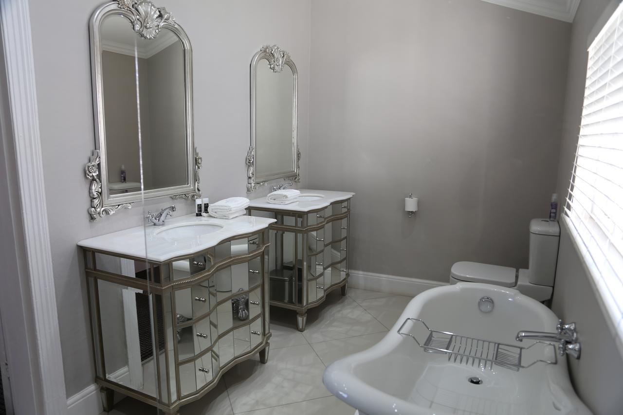 The Kingsman Boutique Hotel Burgersdorp Esterno foto