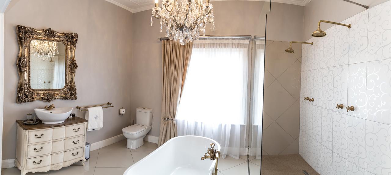 The Kingsman Boutique Hotel Burgersdorp Esterno foto